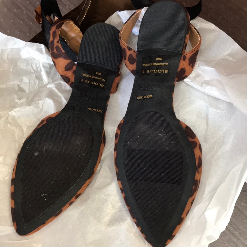 Bamboo Suede Leopard Flats - Picture 4 of 4